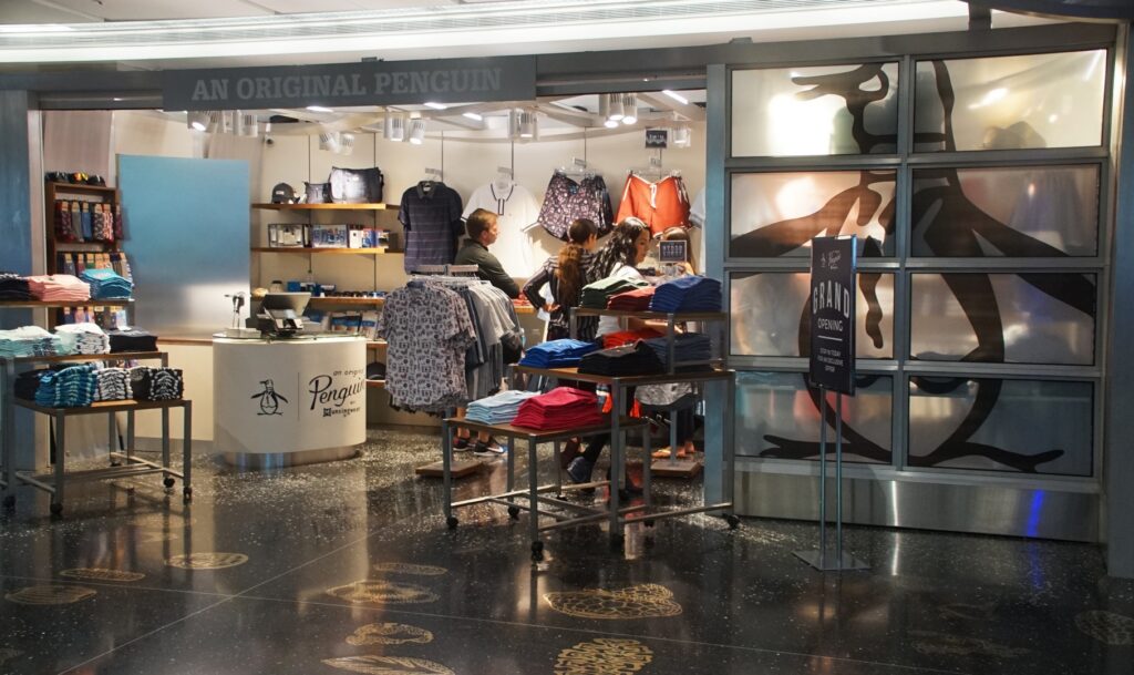 Photo of new Penguin Store at MIA