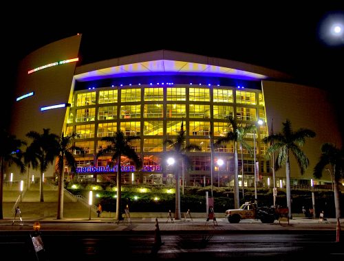 A nighttime view of AmericanAirlines Arena