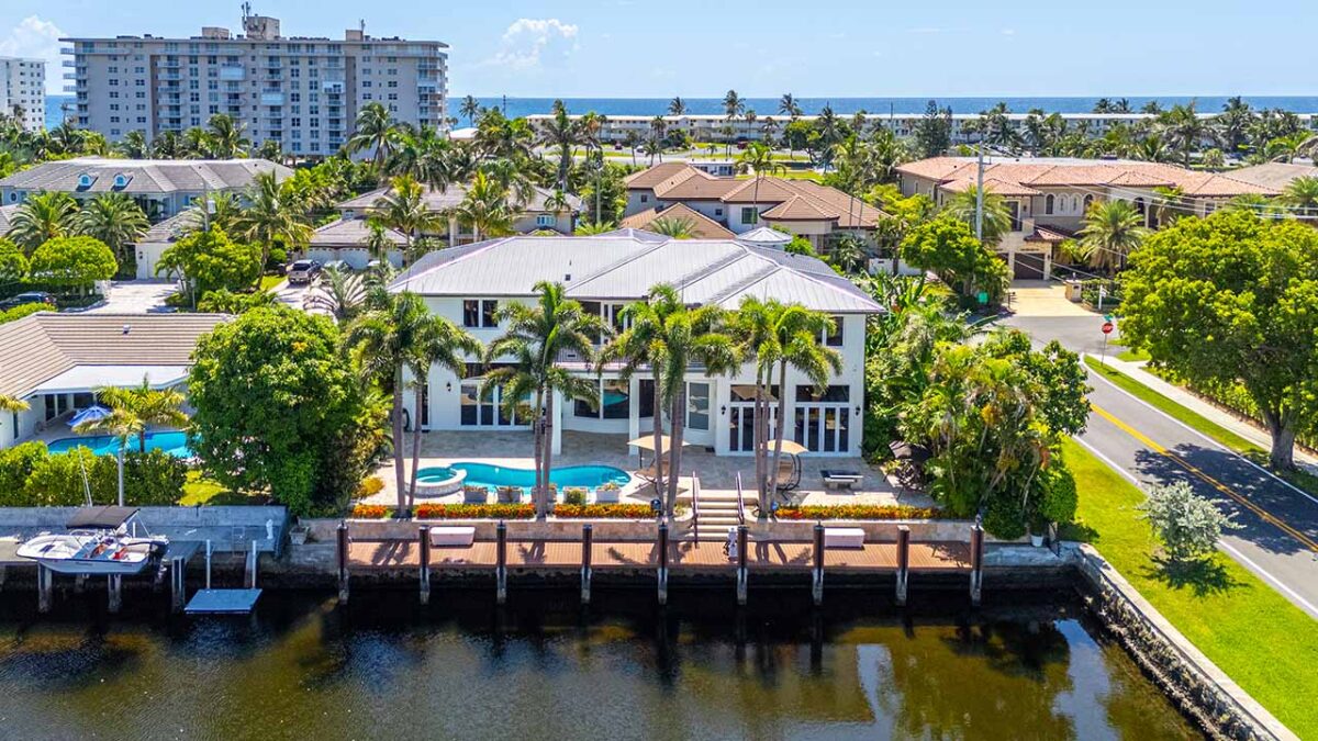 Venetian At Capri Isles Venice Fl A Luxurious Waterfront Estate Awaits in Venetian Isles - S. Florida